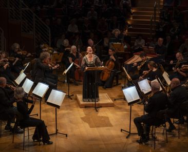 BENDA »MEDEA«KONZERTANTPROGRAMMGeorg Anton BendaSINFONIE B-DURJohann Gottlieb GraunOUVERTÜRE UND ALLERGO D-MOLLWolfgang Amadeus MozartSINFONIE A-DUR KV 134Georg Anton BendaMEDEA (Ein mit Musik vermischtes Drama)BESETZUNGMEDEAMeike DrosteJASONMax UrlacherHOFMEISTERINSusi WirthKINDER DER MEDEAKINDERCHOR DER STAATSOPERAKADEMIE FÜR ALTE MUSIK BERLINTERMINE20. November 202320.00 UhrMo.20. November 202320.00 Uhr