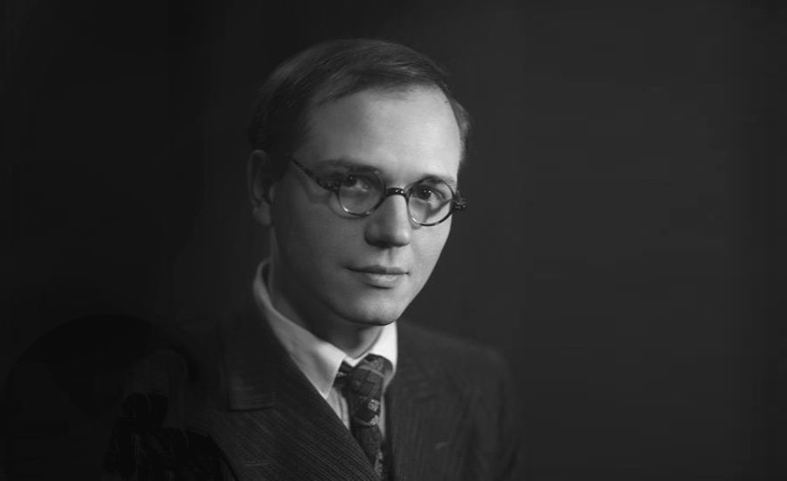 Messiaen_Harcourt_1937_quer