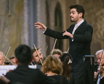 Konzert der Dresdner Musikfestspiele mit dem Israel Philharmonic Orchestra und Muenchner Philharmoniker unter Dirigent Lahav Shani am 09.05.2025 in der Kreuzkirche . Foto: Oliver Killig