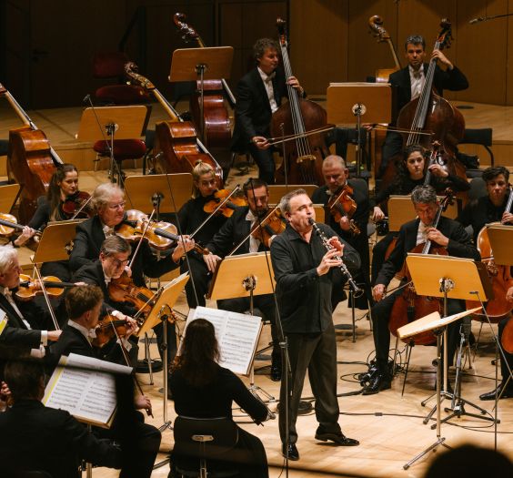 Konzert von Saechsische Staatskapelle Dresden aus der Reihe „ Romantik pur „ mit Klarinettist Joerg Widmann am 20.09.2026 im Kulturpalast . Foto: Oliver Killig